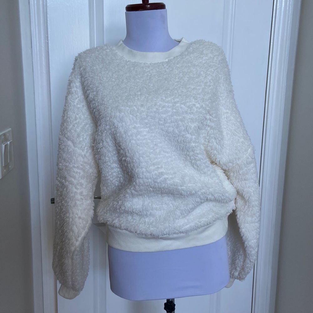 Gap pullover